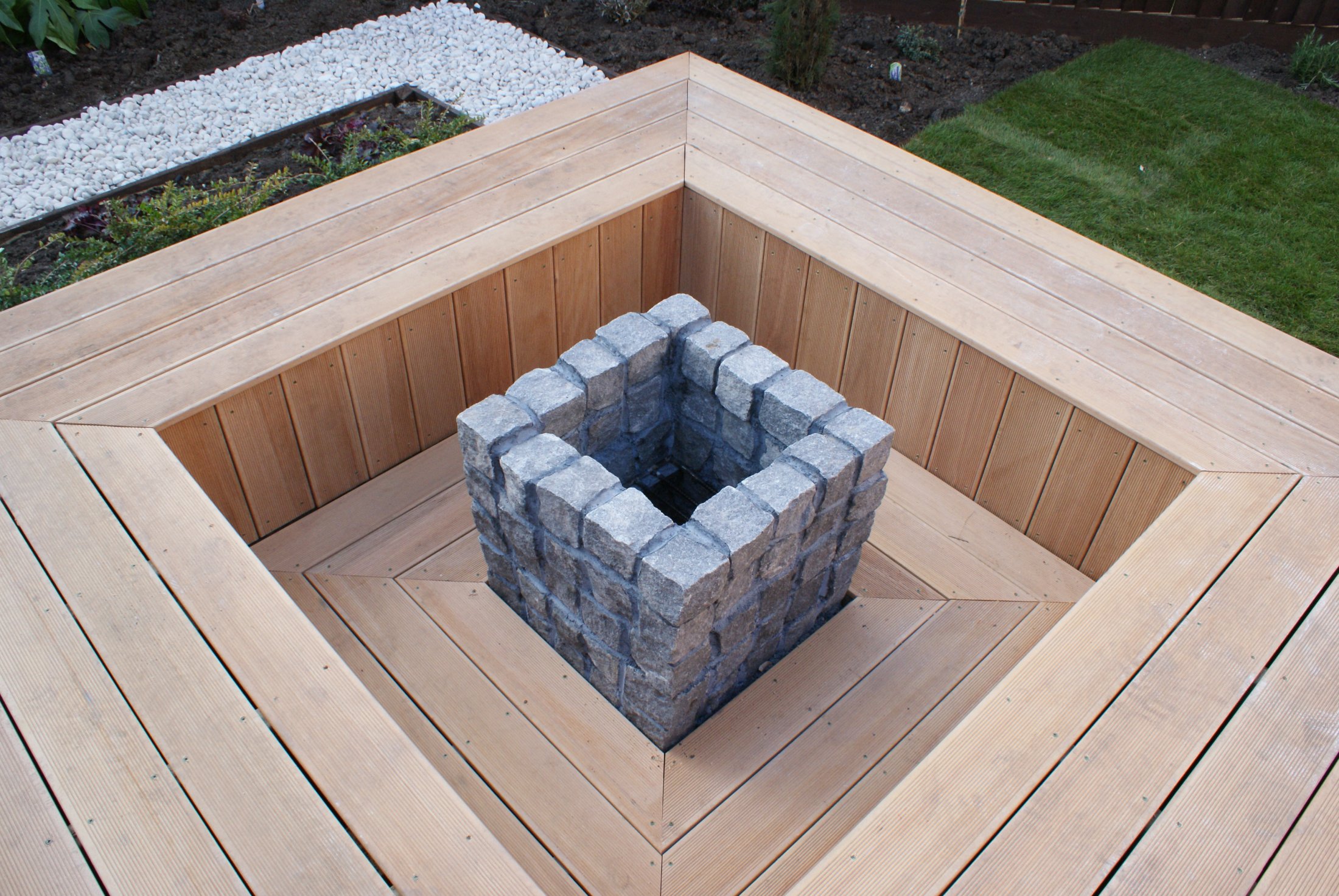 Fire pit and seating area design Stow cum quy, Cambridgeshire